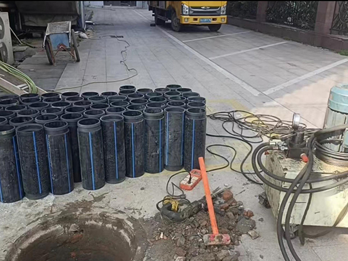 金湾PE置换管厂家 DN315置换管 非开挖管短管置换